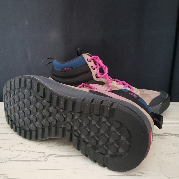 Vans Ultrarange Hi DL MTE Mid-Top  Sneaker - Unisex size 8 Men's/ 9.5 Women's - Picture 10 of 15